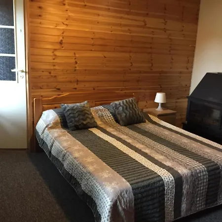 Laane Pansion Bed & Breakfast Kasmu Exterior photo