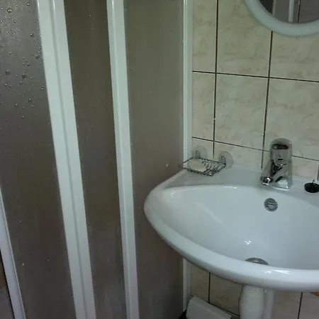 Laane Pansion Bed & Breakfast Kasmu Room photo