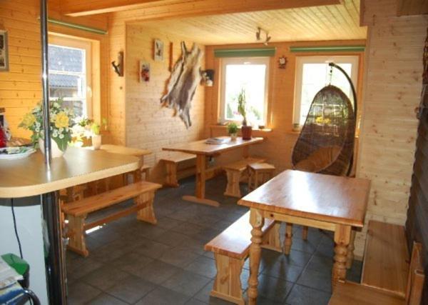 Bed & Breakfast Laane Pansion *